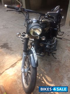 Black Royal Enfield Bullet Electra Twinspark