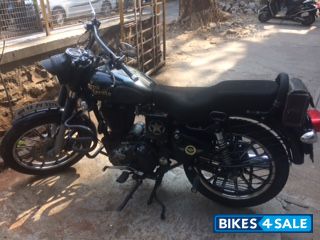 Black Royal Enfield Bullet Electra Twinspark