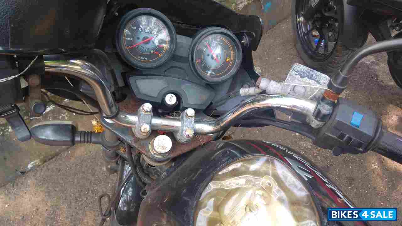 Black, Violate Bajaj Discover 150 S