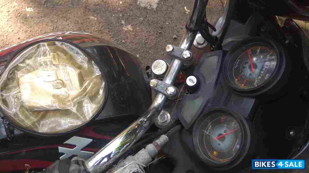 Black, Violate Bajaj Discover 150 S