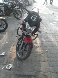 Red Honda CBF Stunner