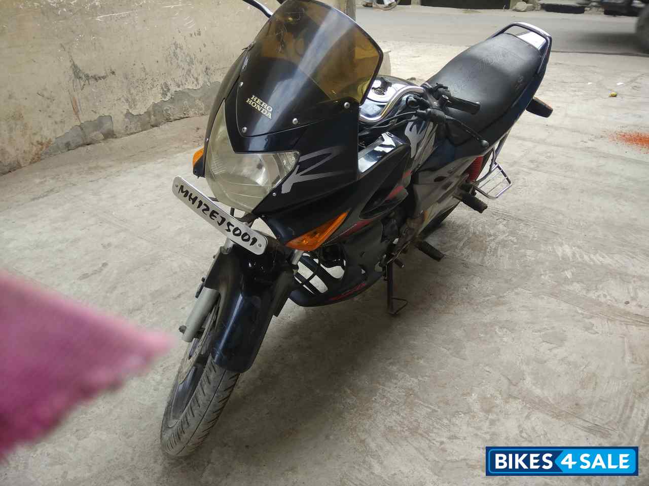 Black Hero Karizma R Black Hero Karizma R