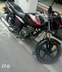 Black Bajaj Discover 125