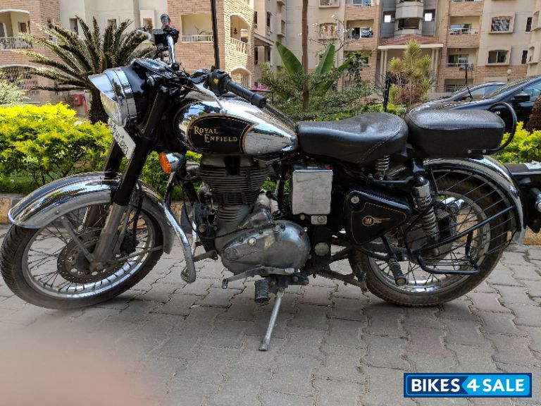 Black Royal Enfield Classic Chrome