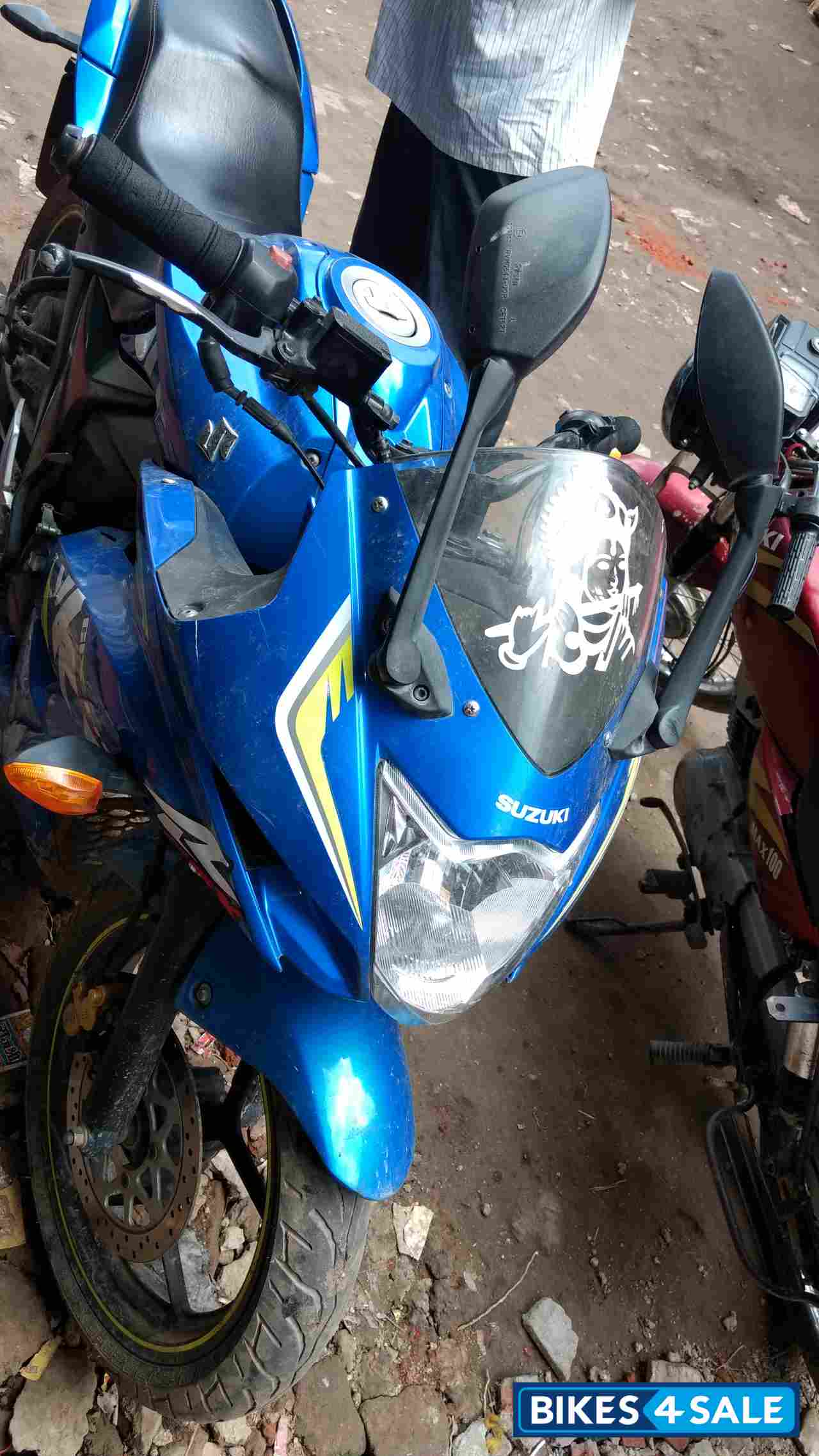 Blue Suzuki GS 150R