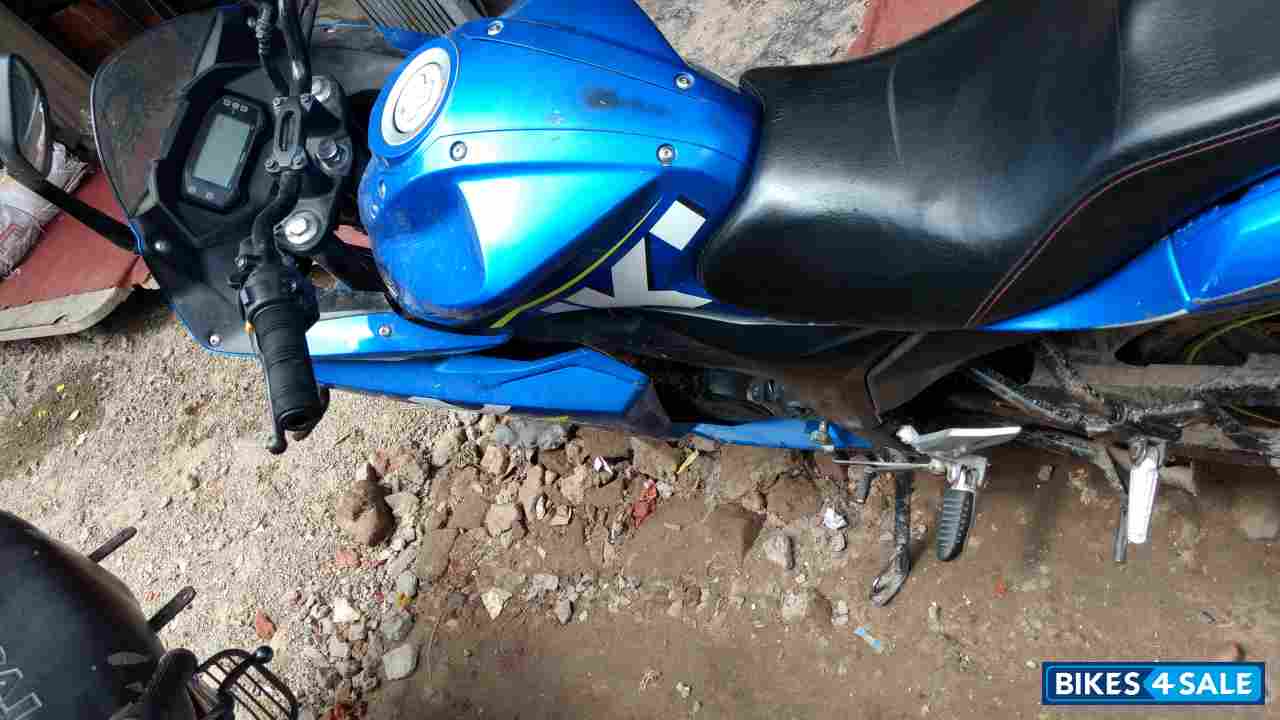Blue Suzuki GS 150R