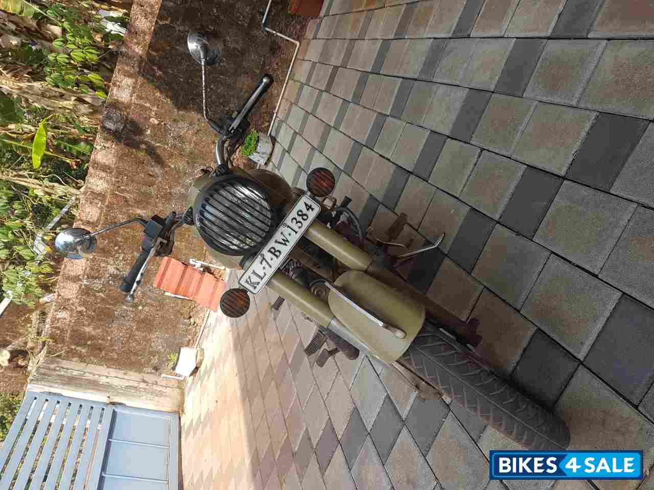 Desert Storm Royal Enfield Classic Desert Storm