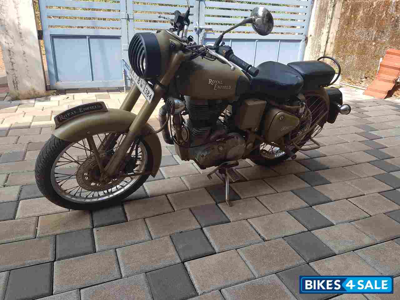 Desert Storm Royal Enfield Classic Desert Storm