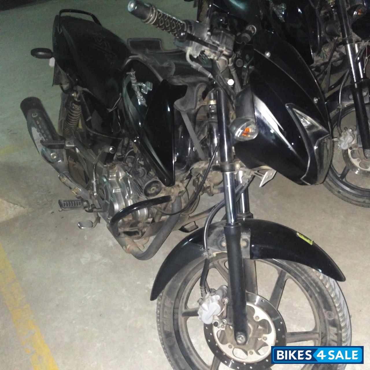 Black Sliver Bajaj Pulsar 150 DTSi