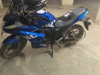 Blue Suzuki Gixxer SF