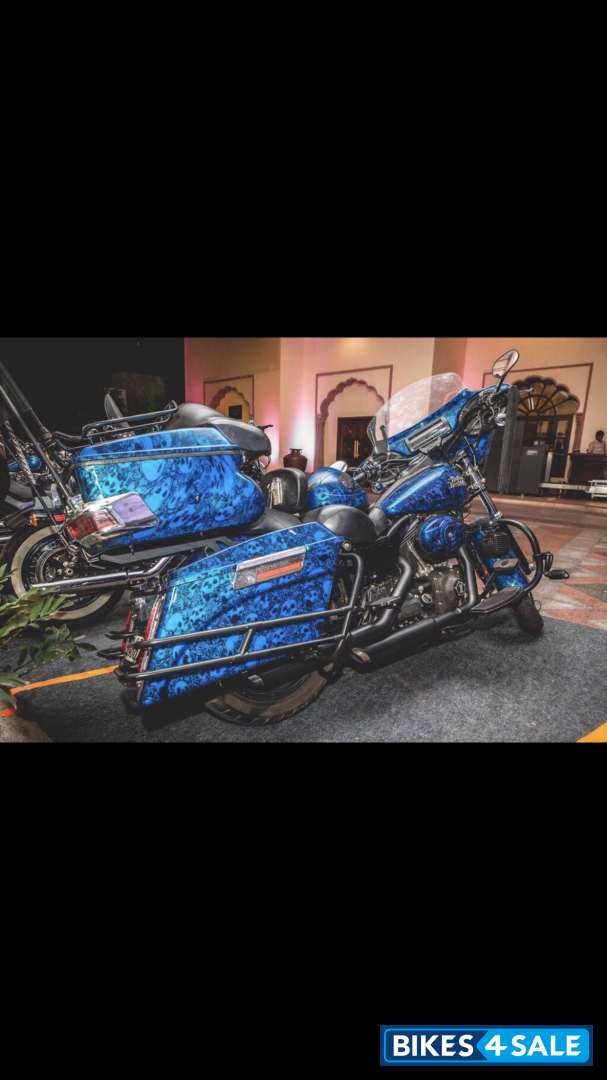 Blue Harley Davidson Dyna FXDC Super Glide Custom