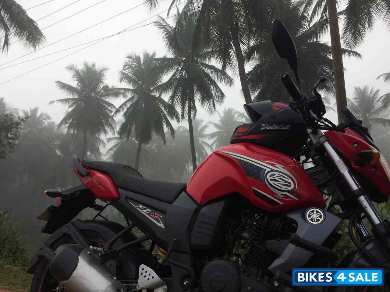 Red W Grey Yamaha FZ-S