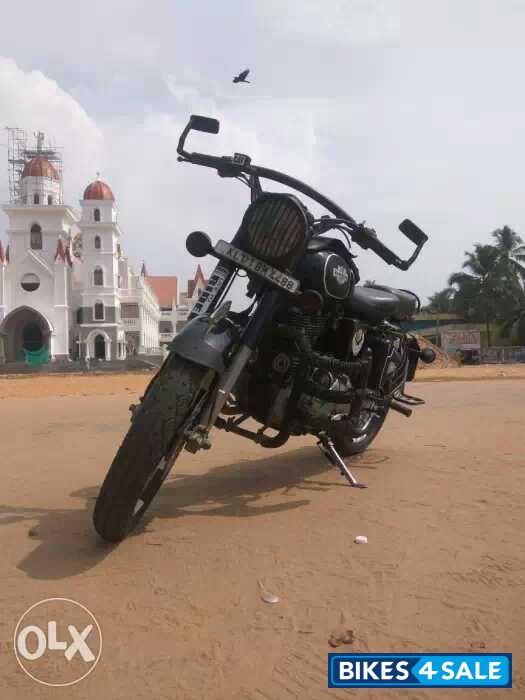 Black Royal Enfield Classic 350