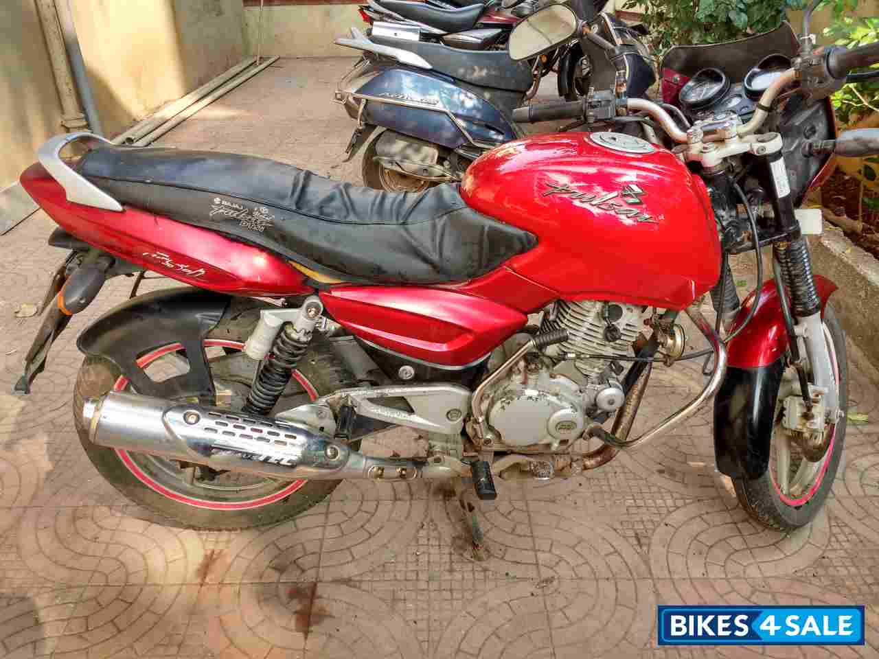 Red Bajaj Pulsar 150 DTSi