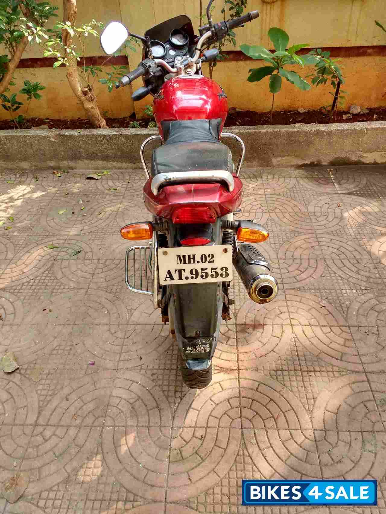 Red Bajaj Pulsar 150 DTSi