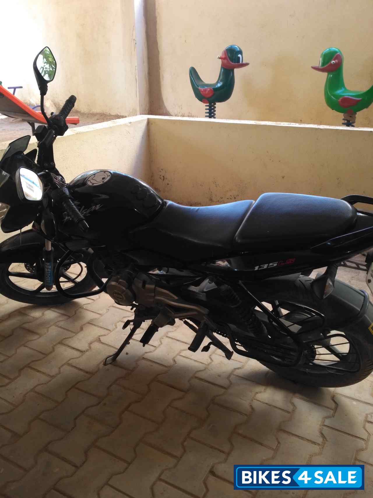 Black Bajaj Pulsar 135LS