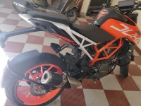 Orange KTM Duke 390