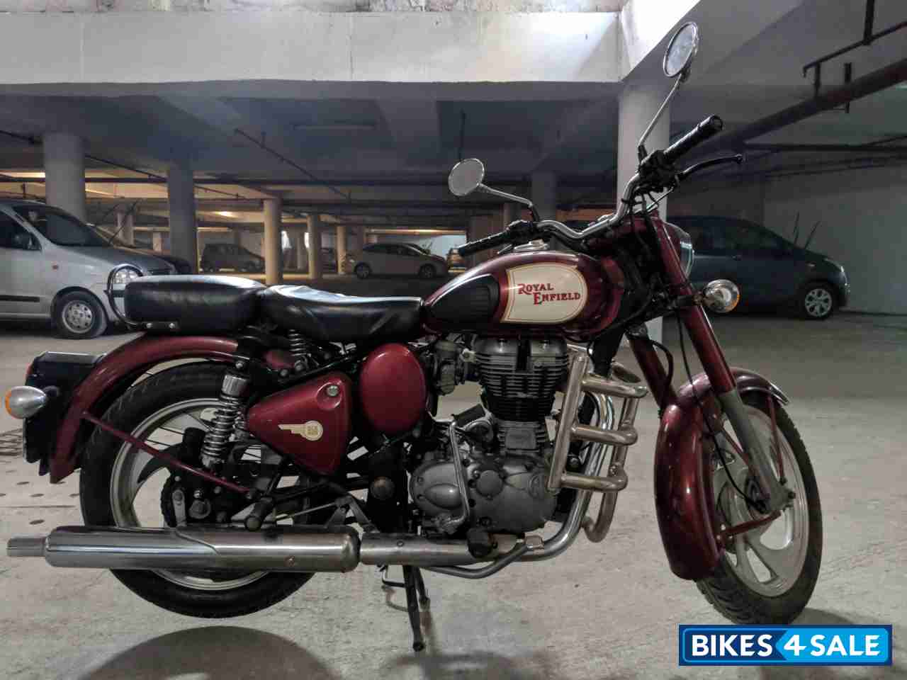 Maroon Royal Enfield Classic 350