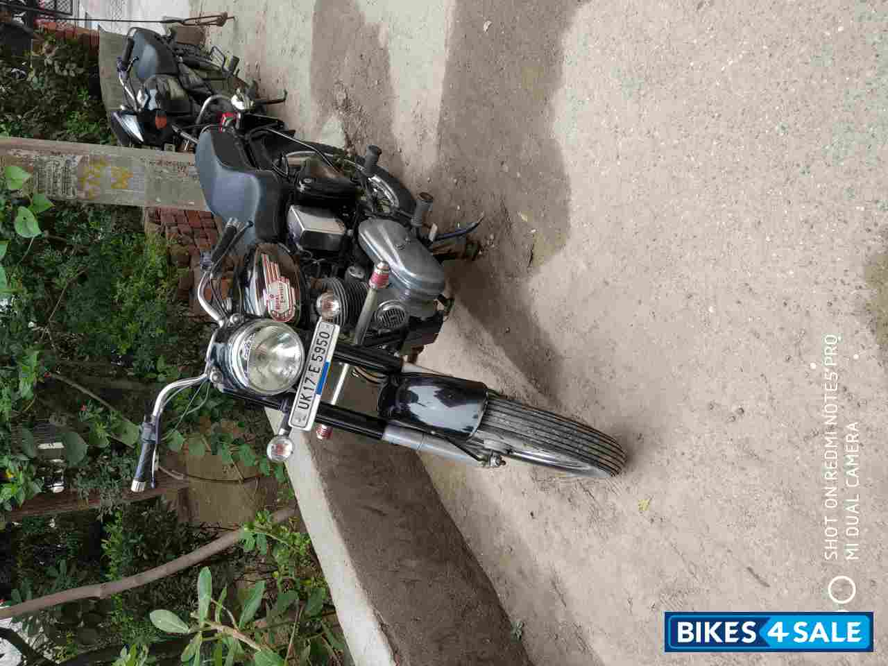 Black Royal Enfield Bullet Standard 350