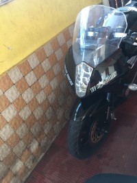 Black Hyosung GT250R