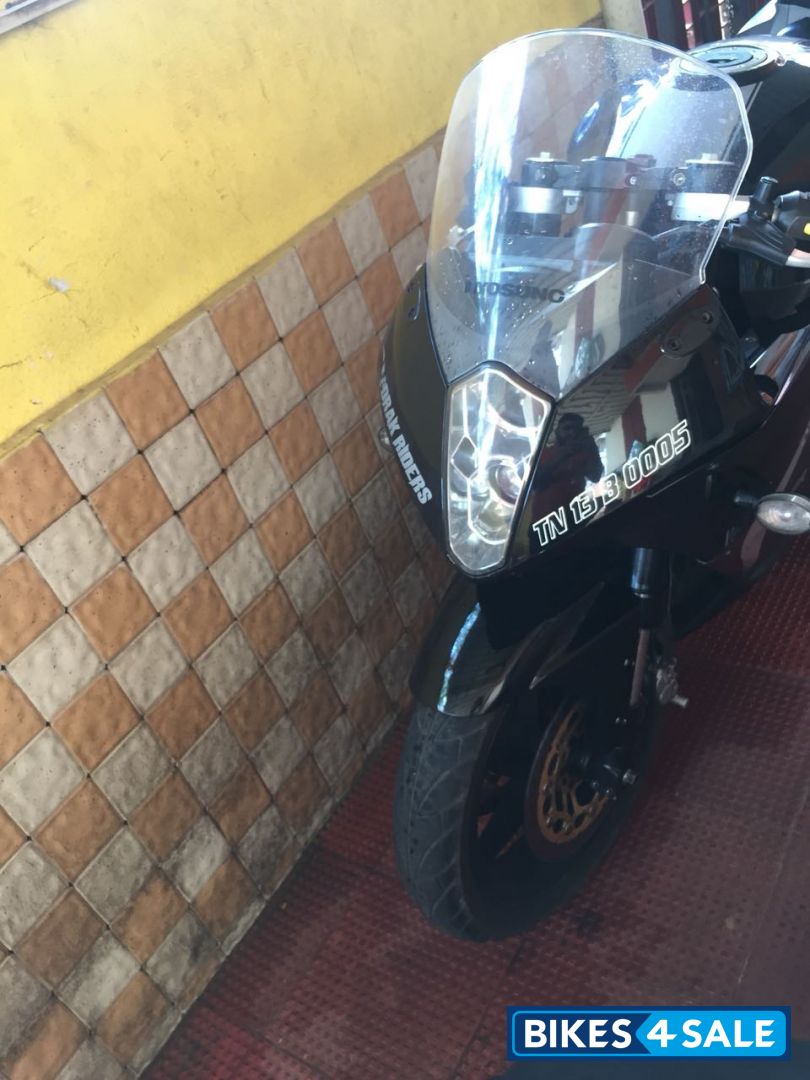 Black Hyosung GT250R