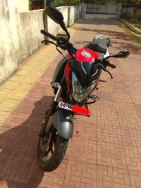 Red Bajaj Pulsar 200 NS