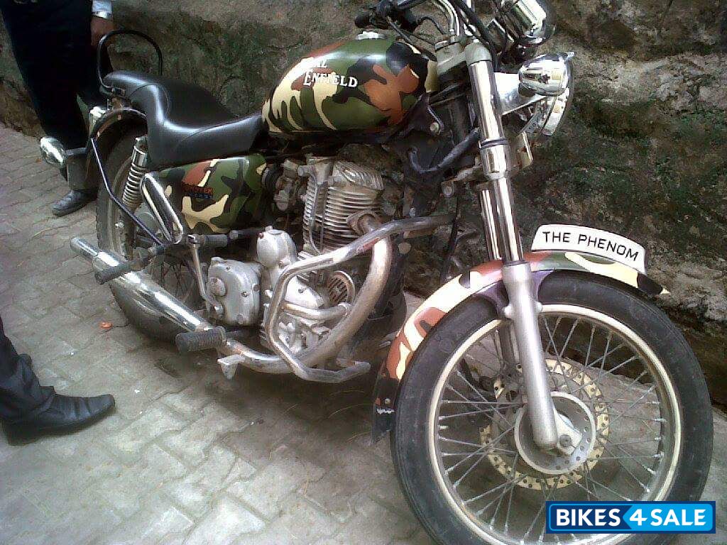 Army Green Royal Enfield Thunderbird 350 Army Green Royal Enfield Thunderbird 350
