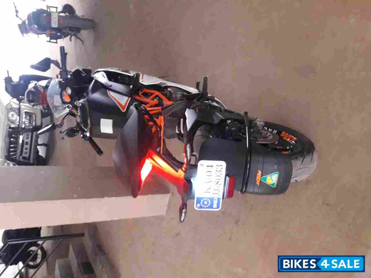 Black&orange KTM RC 390