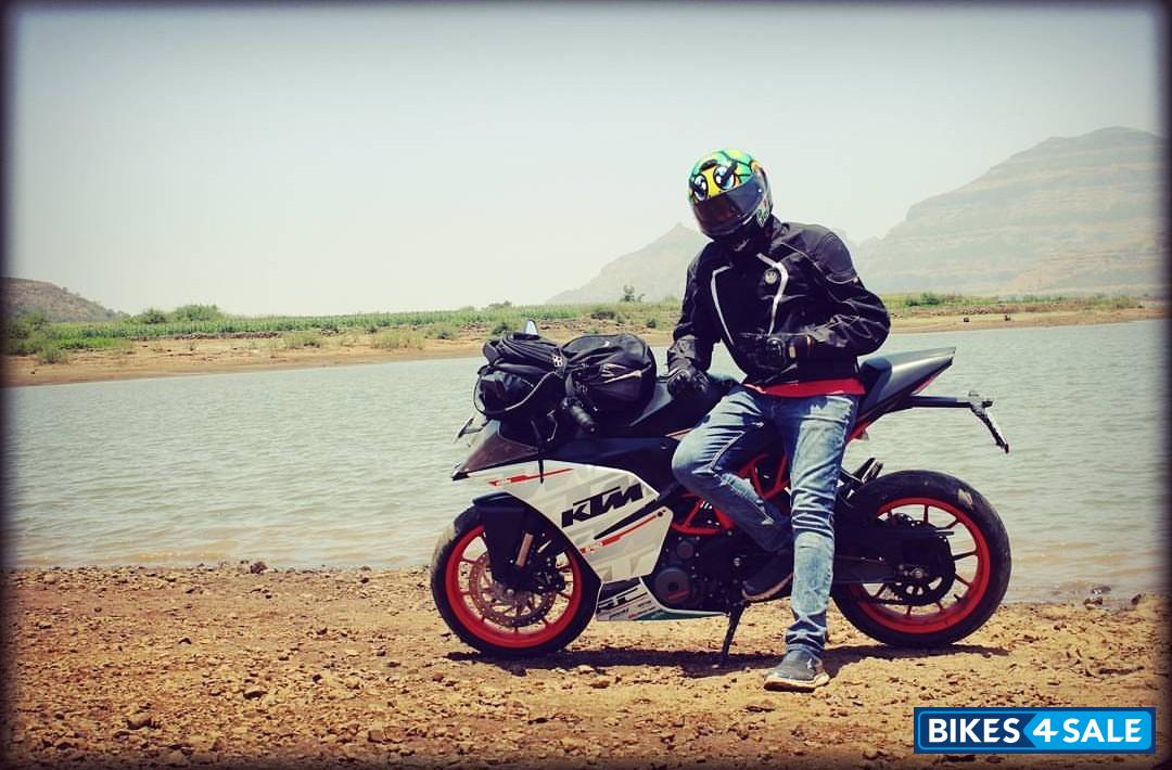 White And Orange KTM RC 390