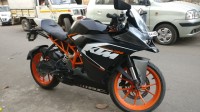 Black KTM RC 200