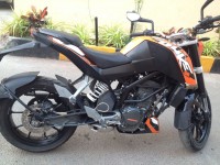 Orange KTM Duke 200