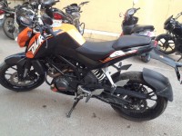 Orange KTM Duke 200