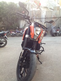 Orange KTM Duke 200