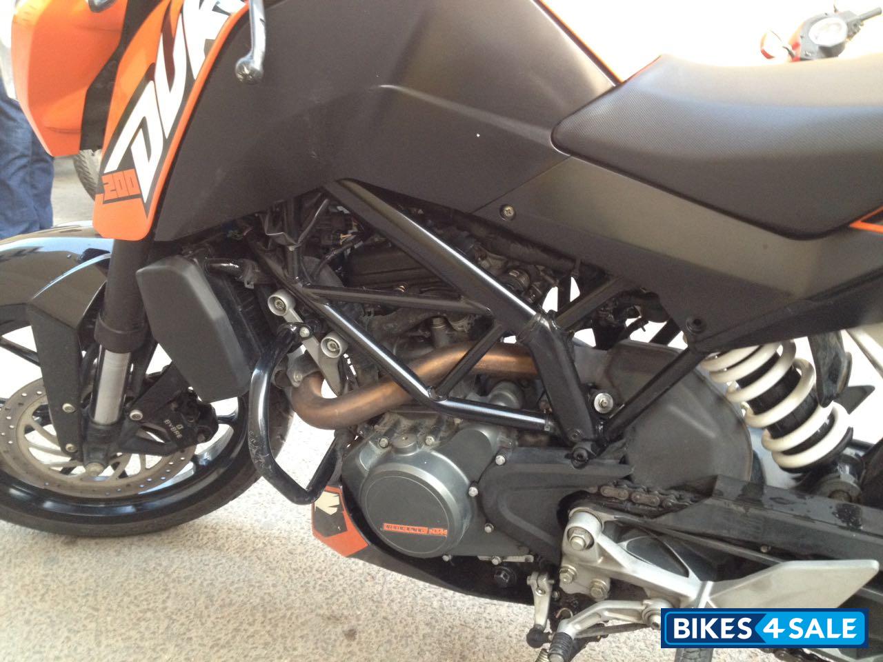Orange KTM Duke 200