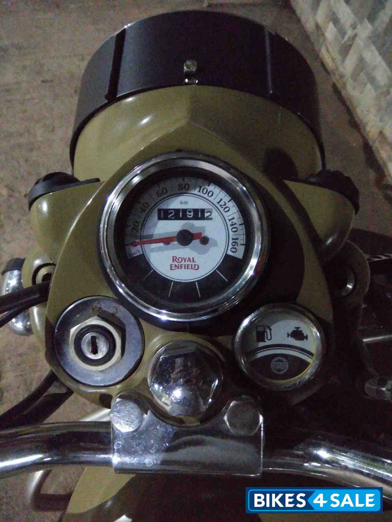 Royal Enfield Classic Desert Storm