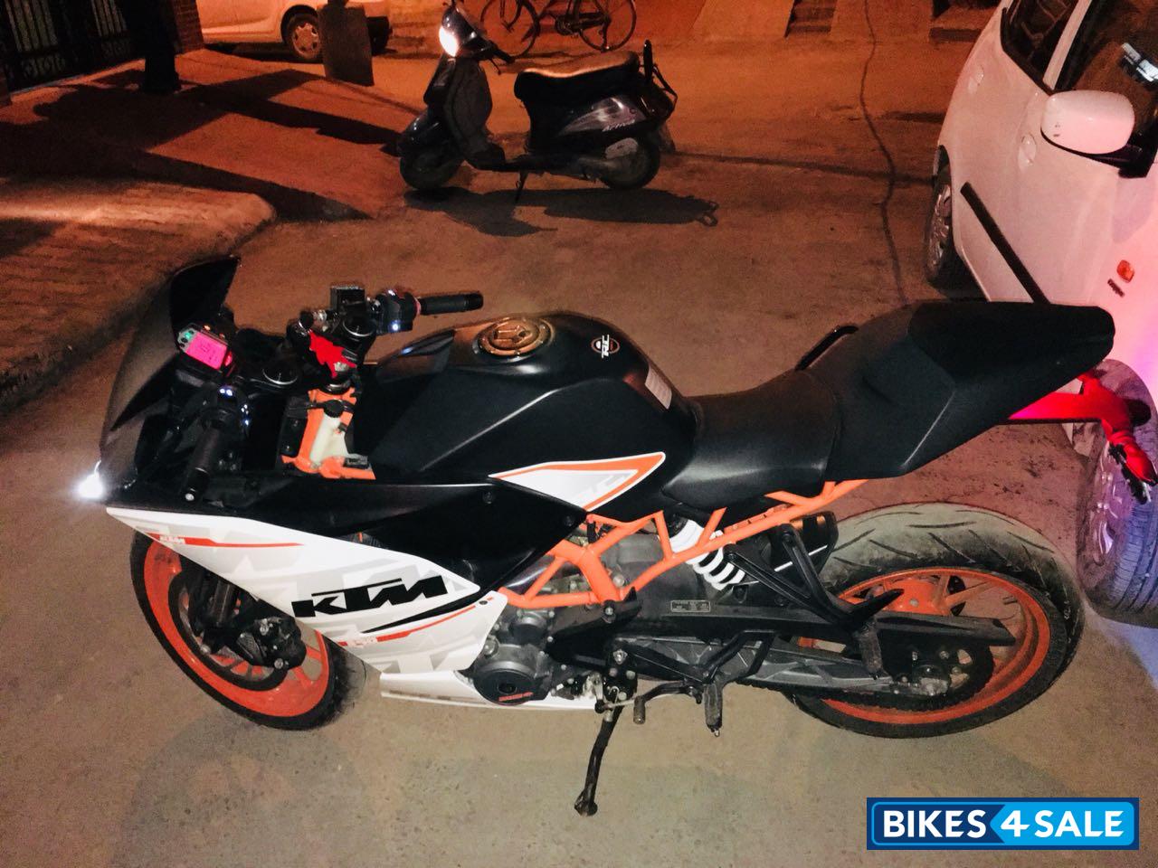 Black And Orange KTM RC 390 Black And Orange KTM RC 390