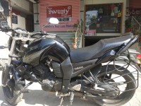 Black Yamaha FZ16