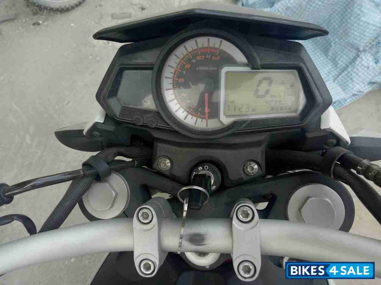 White Benelli TNT 25 White Benelli TNT 25