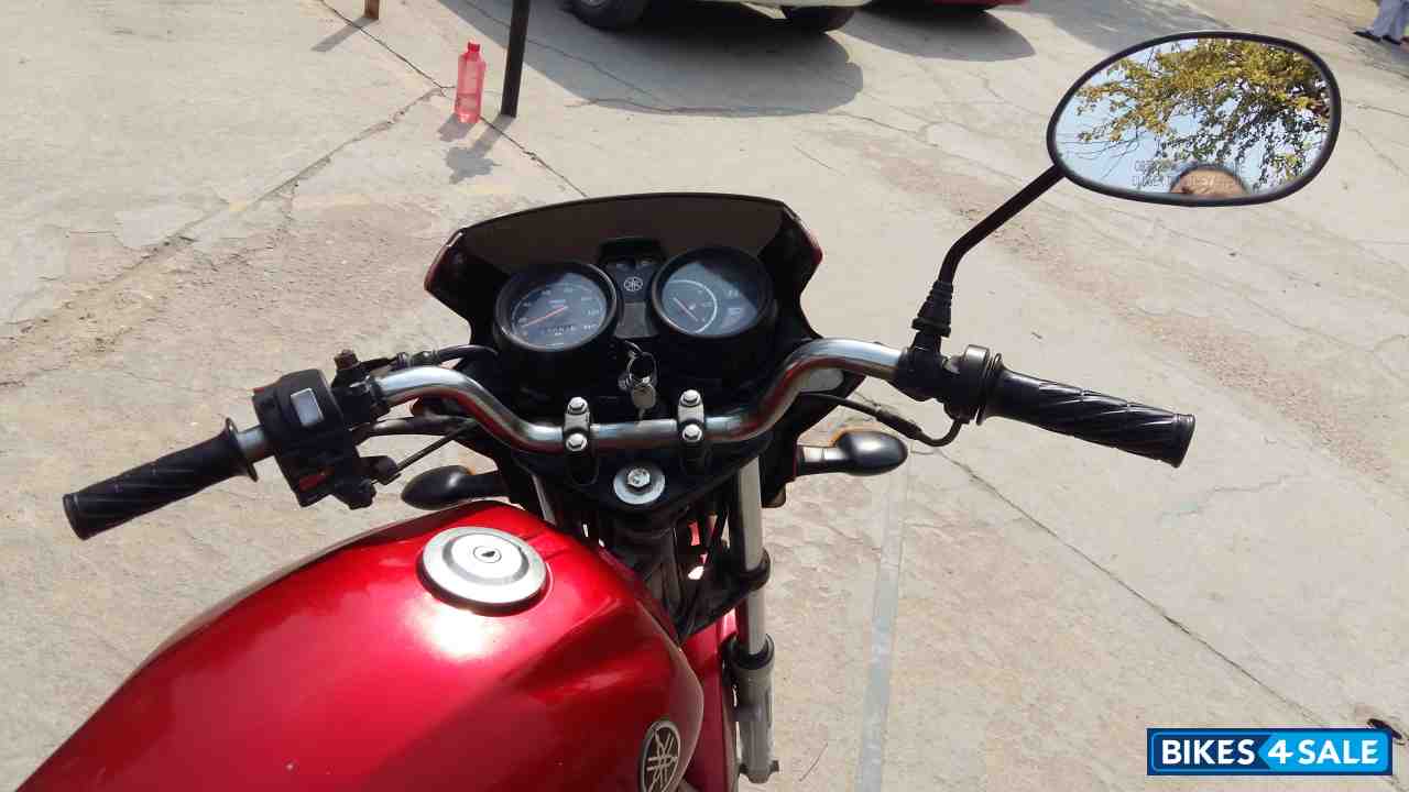 Red Yamaha Libero G5 Red Yamaha Libero G5