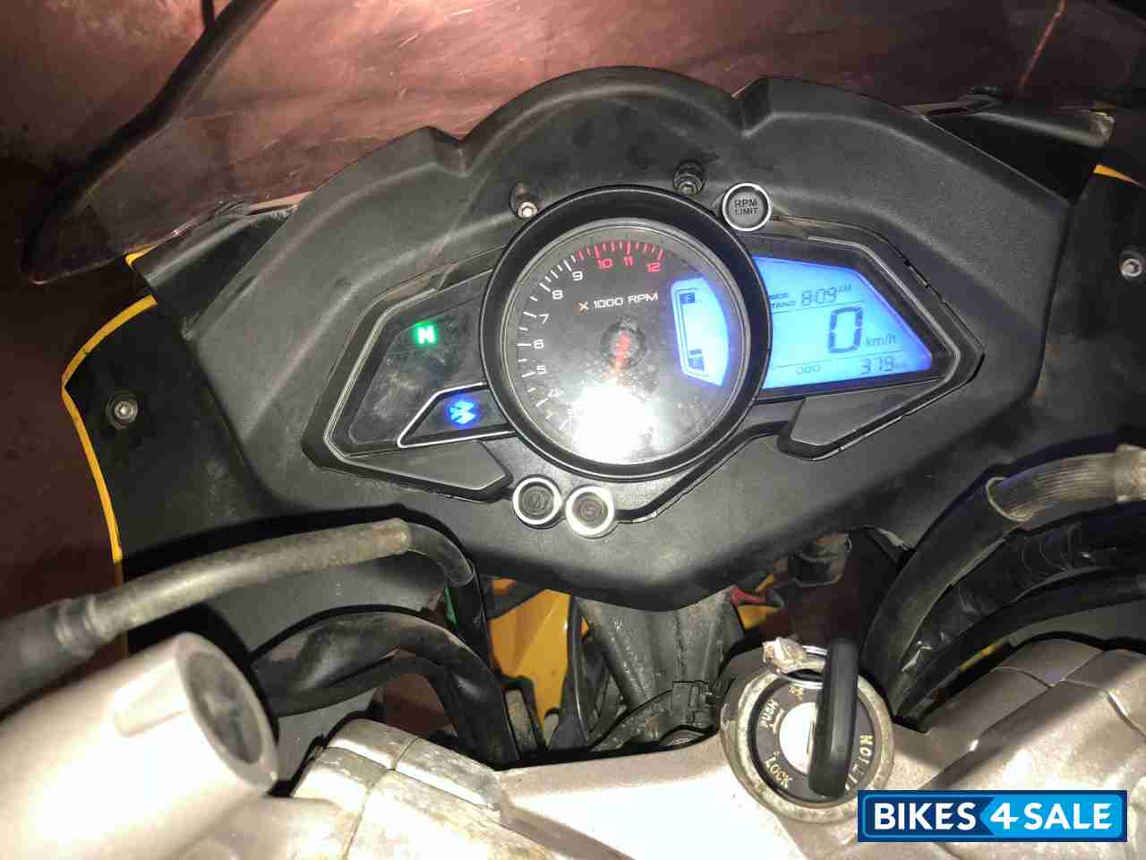 Yellow Bajaj Pulsar RS 200