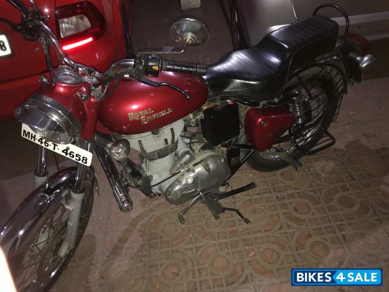 Red Royal Enfield Bullet Electra Twinspark