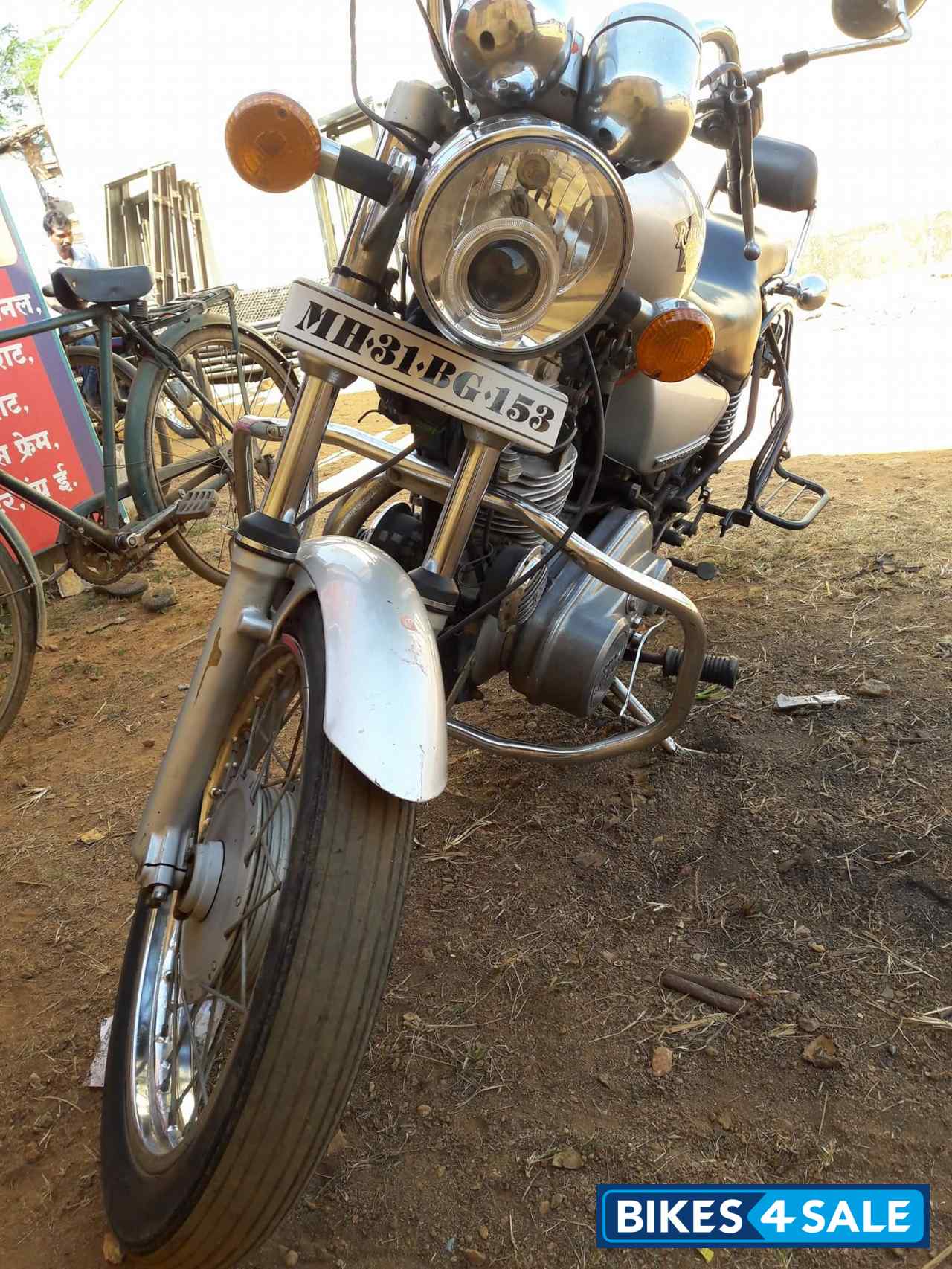 Silver Royal Enfield Thunderbird 350