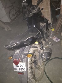 Black Yamaha FZ16