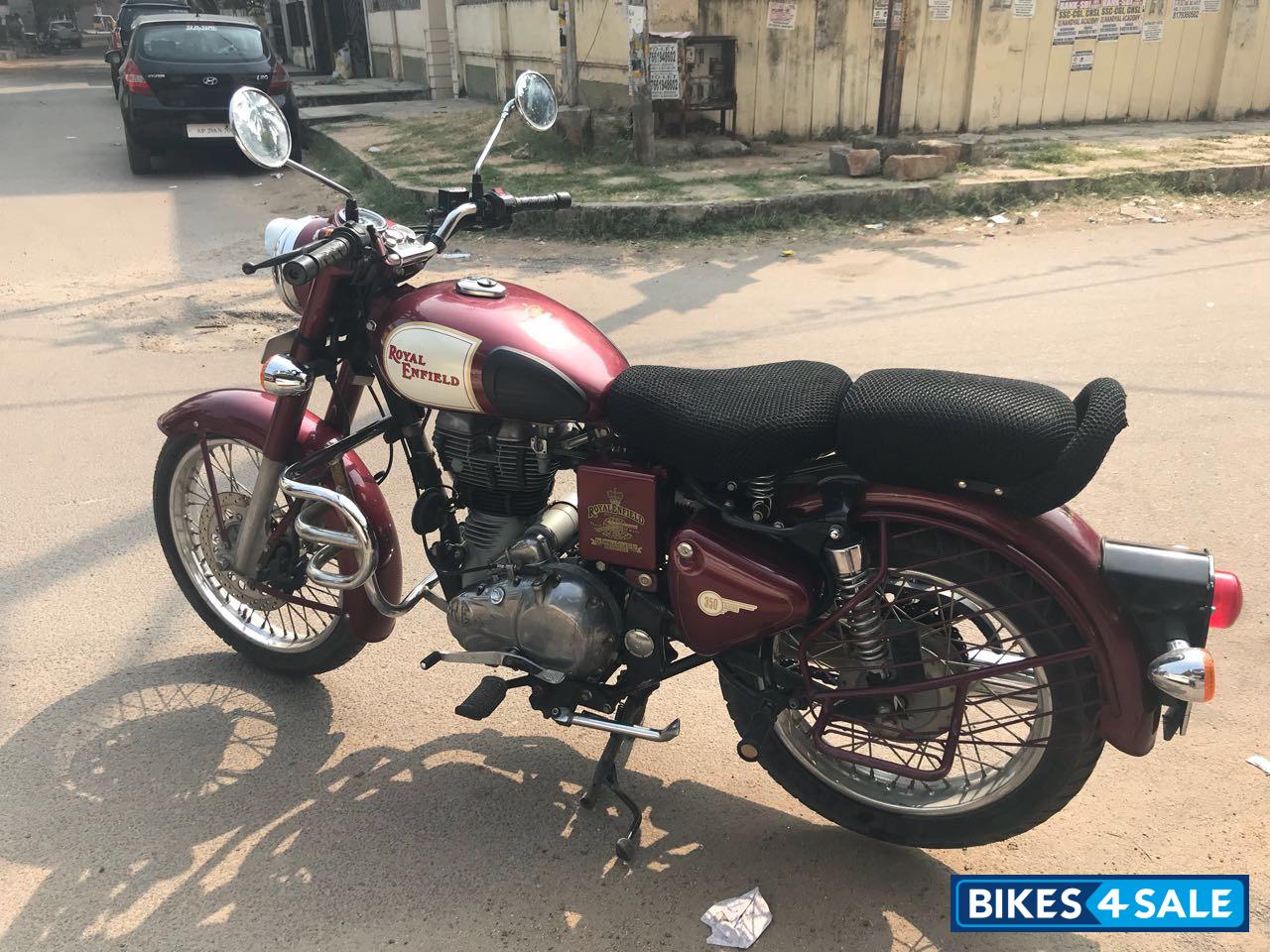 Maroon Royal Enfield Classic 350