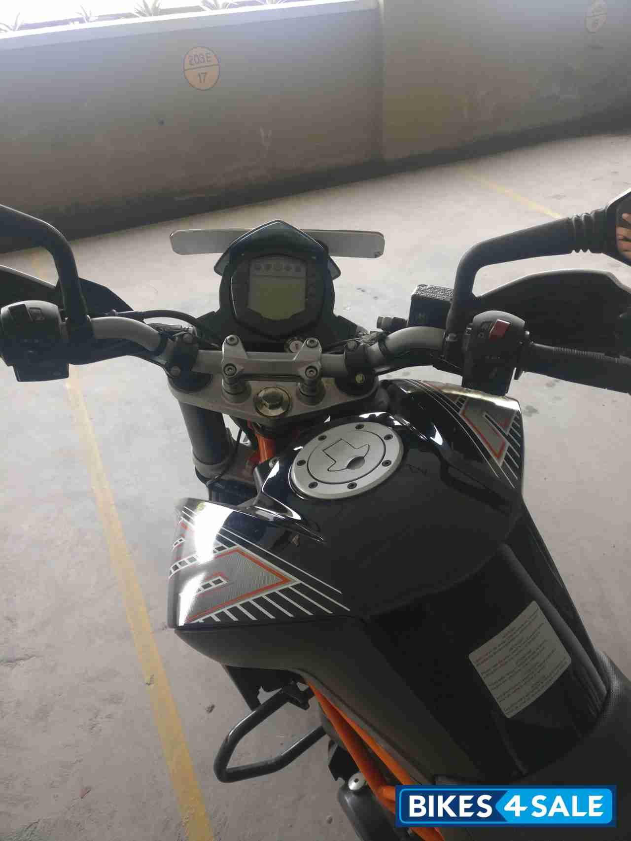 Black KTM Duke 390