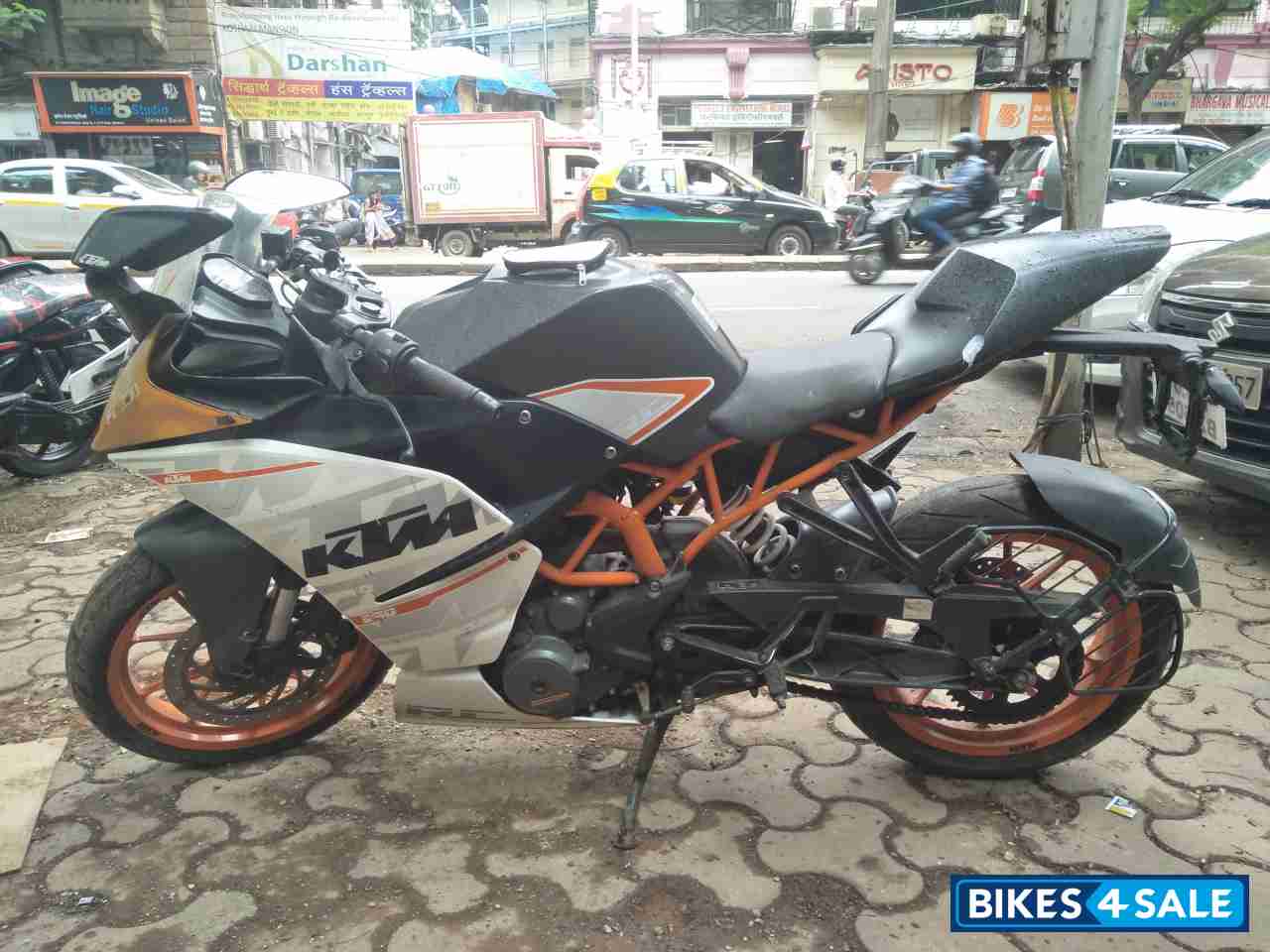 White And Orange KTM RC 390