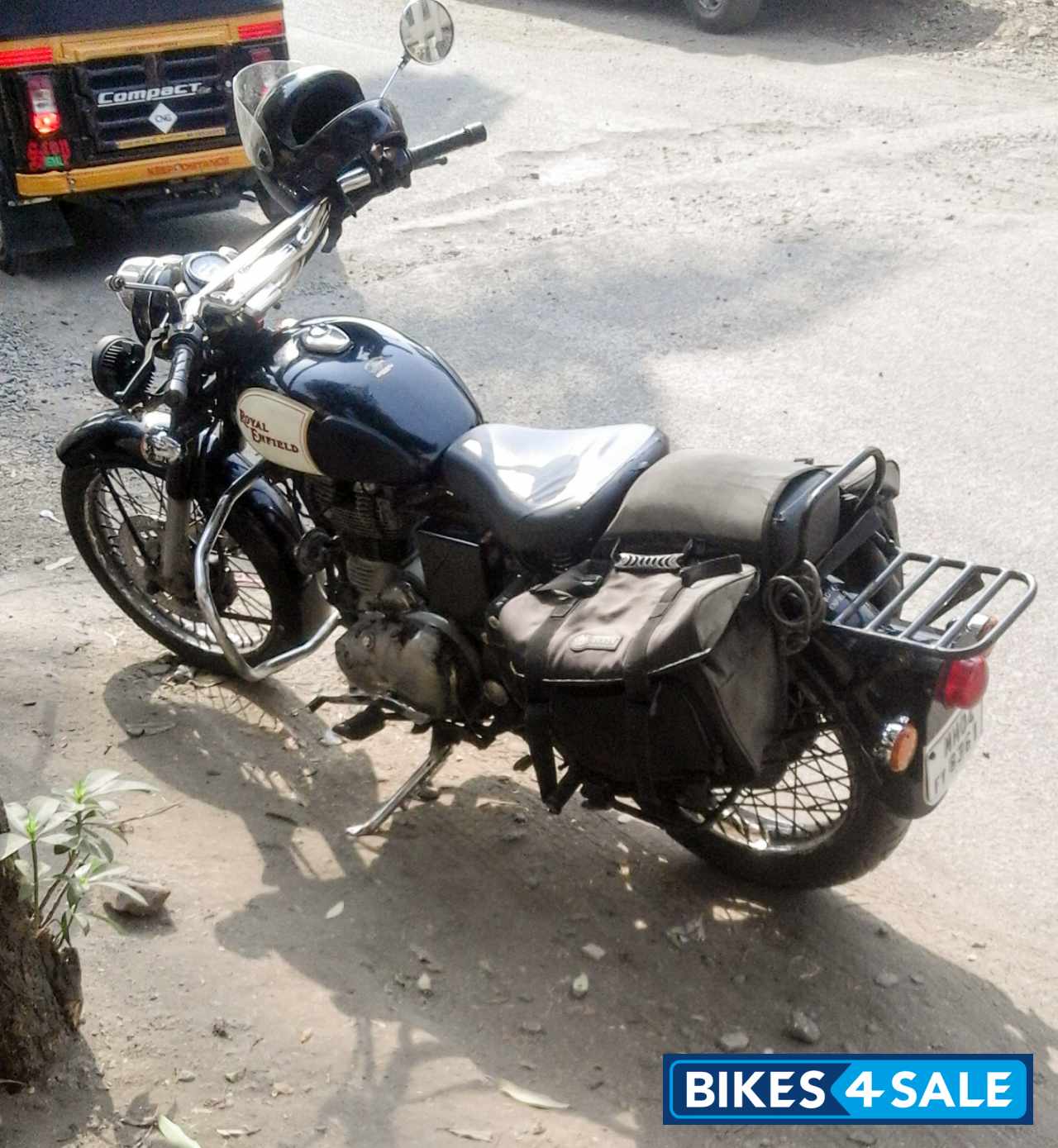 Black Royal Enfield Classic 350