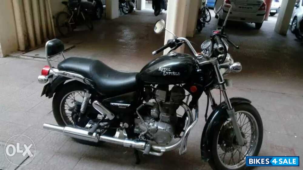 Black Royal Enfield Thunderbird TwinSpark 350