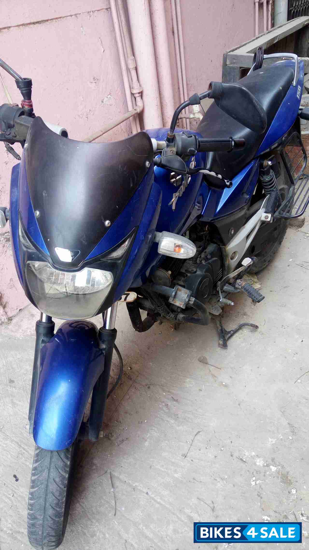 Blue Bajaj Pulsar 150 DTSi Blue Bajaj Pulsar 150 DTSi