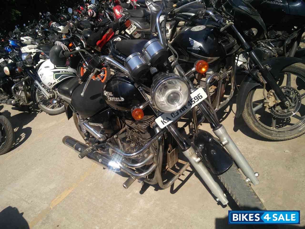 Tw Black Royal Enfield Thunderbird 350